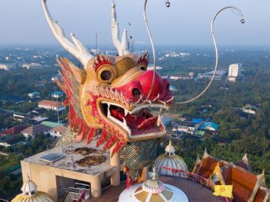 Damnoen Saduak, Maeklong & Dragon Temple Day Trip – Thailand