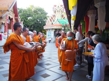 Doi Suthep Sunrise Tour with Monks – Chiang Mai