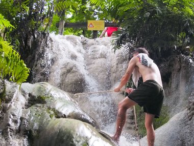 Sticky Waterfall Transfer – Bua Thong Falls from Chiang Mai