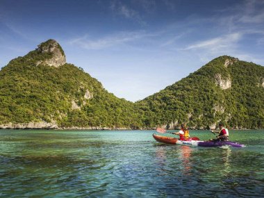 Ang Thong Marine Park Day Trip – Kayaking & Emerald Lake Thailand