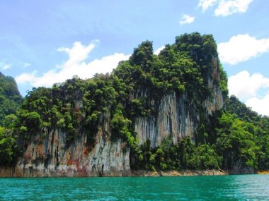 Khao Sok Rainforest & Lake 3 Days 2 Nights – Thailand