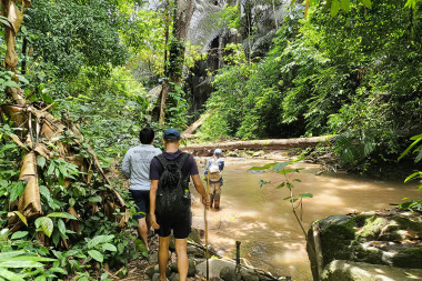 Chiang Dao 1-Day Trek, Caves & Hot Springs – From Chiang Mai